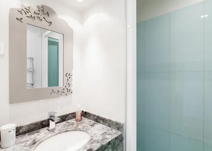 Oda ve Kahvaltı Emmanuel & Beatrice